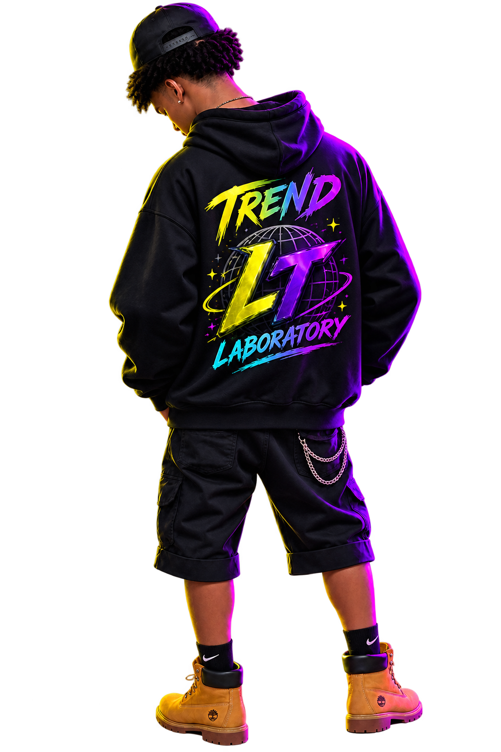 Modelo usando hoodie Laboratorios Tendencia